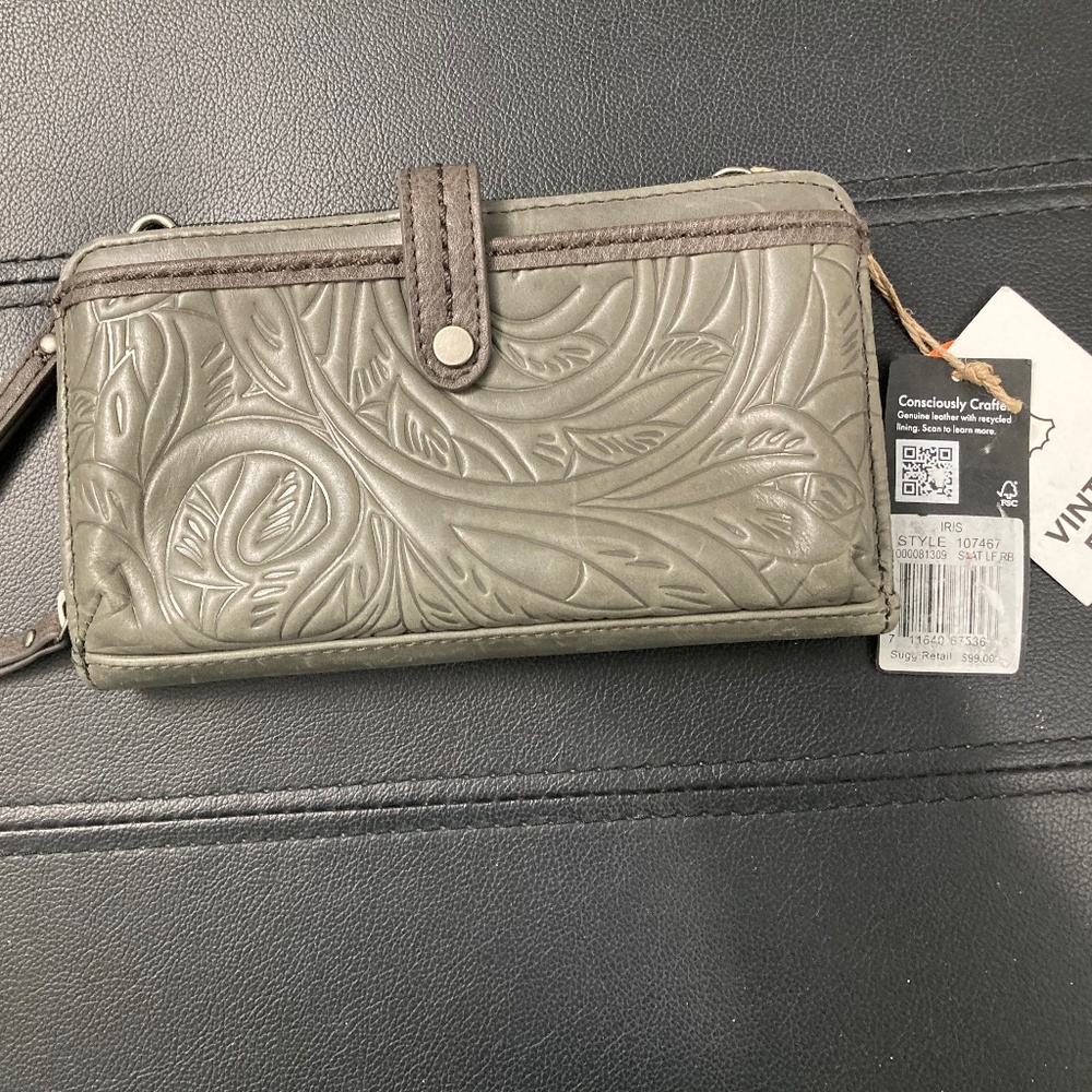 NWT sak cross body purse